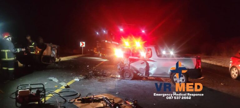 Emergency responders and rescue teams working at the scene of a head-on collision on the R30 near Be Human, where three people lost their lives.
