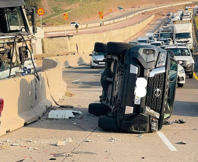 Multi-vehicle crash scene on the N3 near Hammersdale involving trucks and cars as emergency services respond.